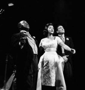 THE DINAH SHORE CHEVY SHOW -- "Swingin' at the Summit" Episode 518 -- Pictured: (l-r) Jazz musician Louis Armstrong, singers Kay Starr, Tony Bennett -- 